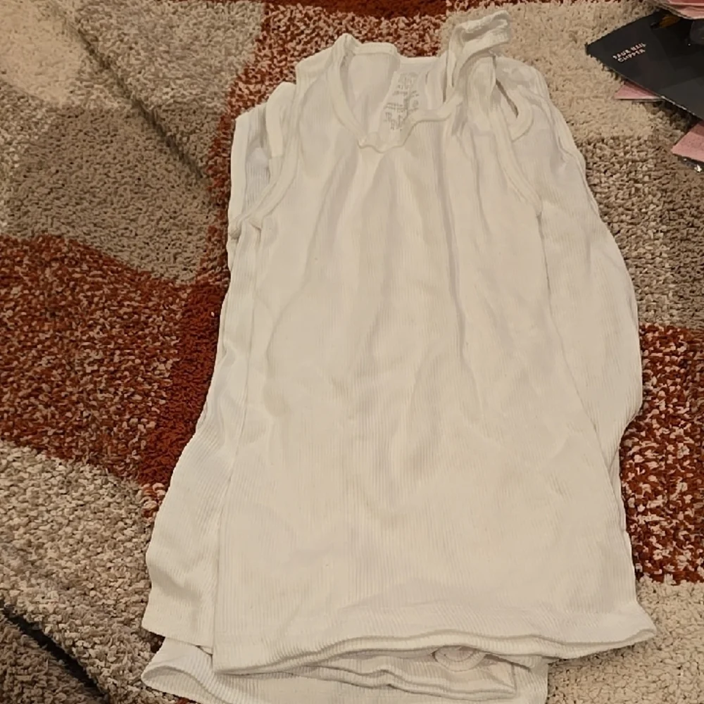 ❤️10/$40 Nwot White Sleeveless Ribbed Tops 4 Of Them Little Boys Xs 4